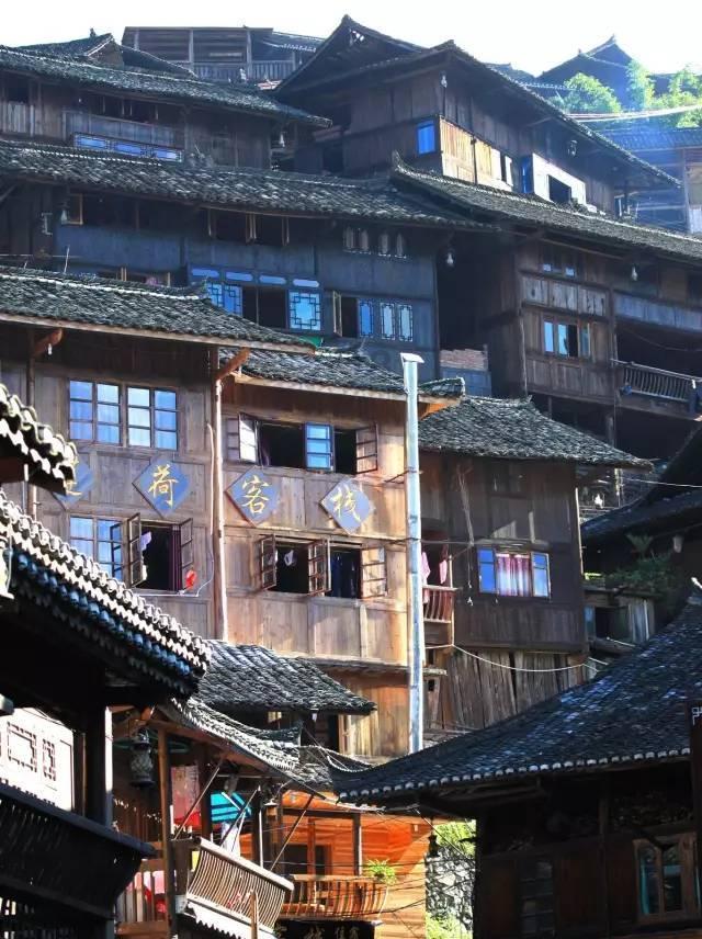 山西省委书记唐登杰，兼任山西省人大常委会主任