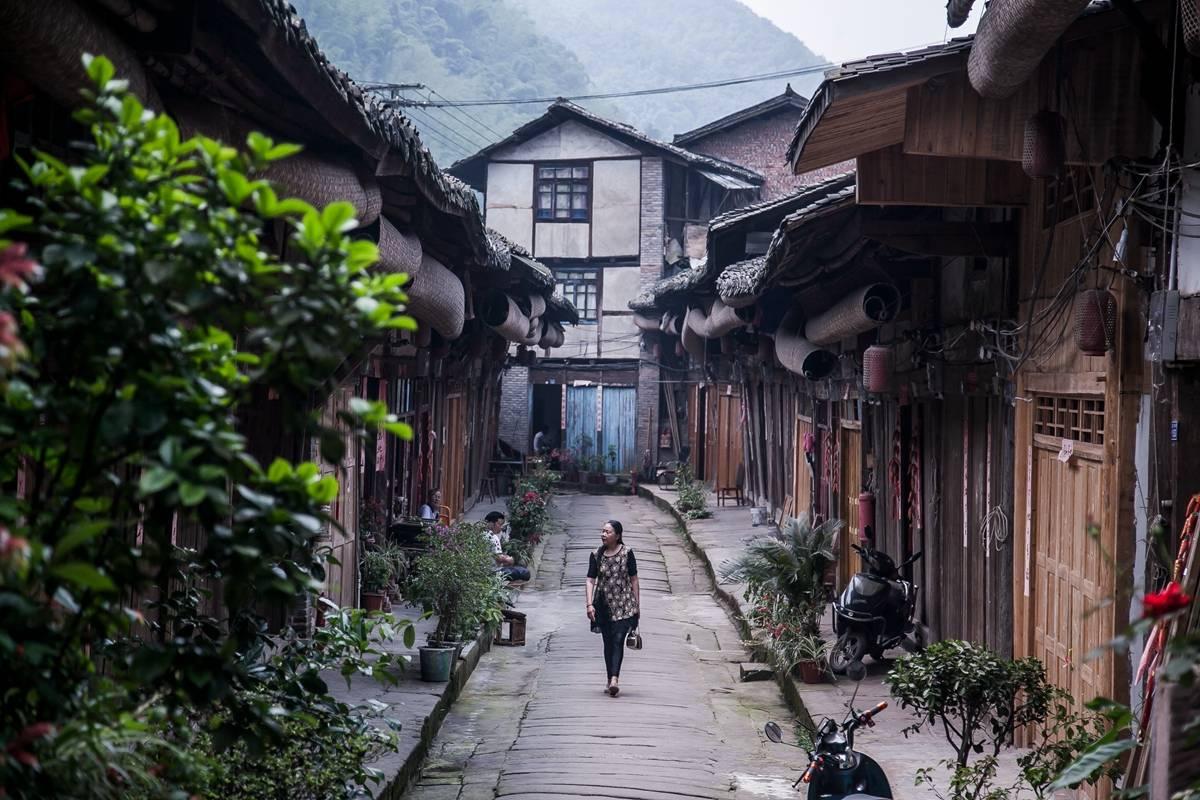 足球正方行丨不是刘彬彬踢得不行 而是扬科维奇不会用